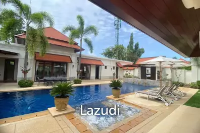 Stunning 6-Bedroom Villa in Sai Taan Phase II, Bang Tao