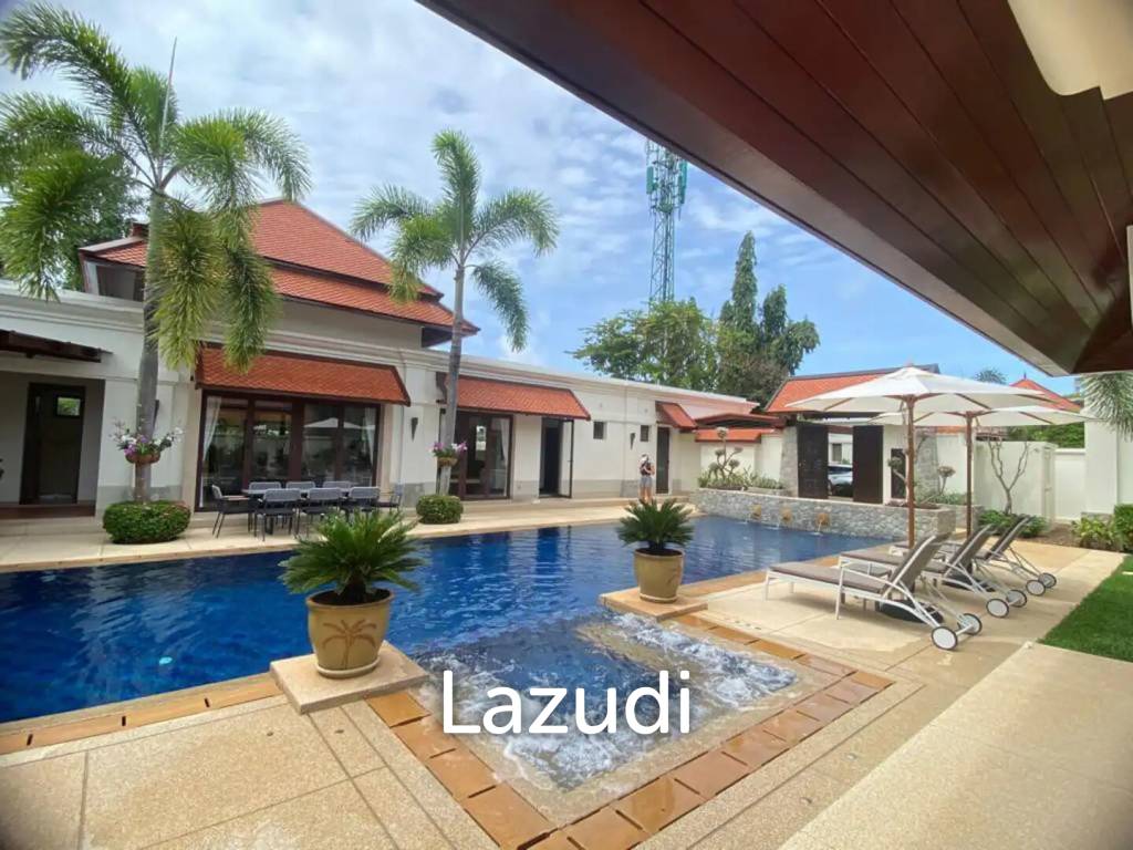 Stunning 6-Bedroom Villa in Sai Taan Phase II, Bang Tao