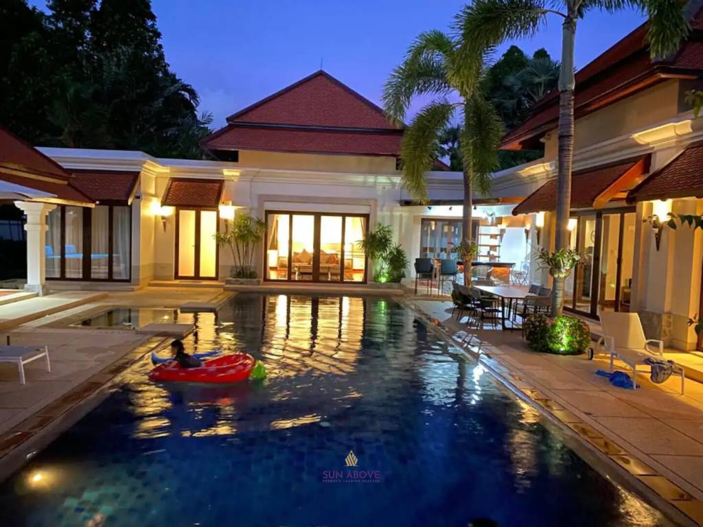 Stunning 6-Bedroom Villa in Sai Taan Phase II, Bang Tao