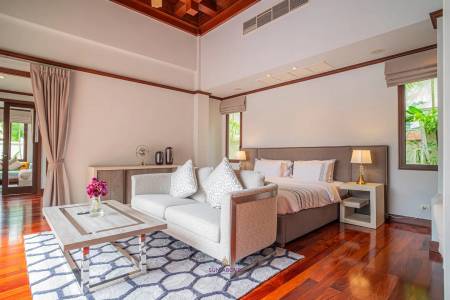 Stunning 6-Bedroom Villa in Sai Taan Phase II, Bang Tao