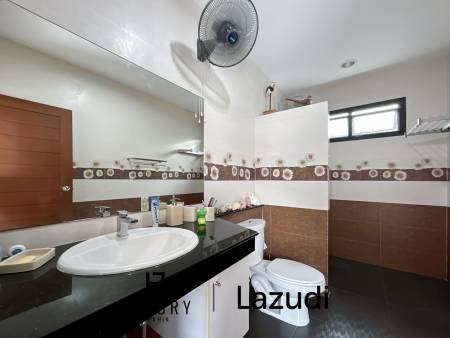 432 metro cuadrado 3 ` 2 Baño Villa de Venta