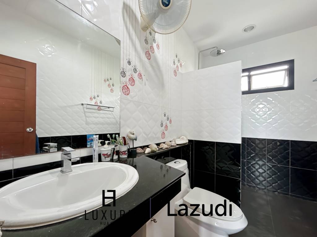 432 metro cuadrado 3 ` 2 Baño Villa de Venta