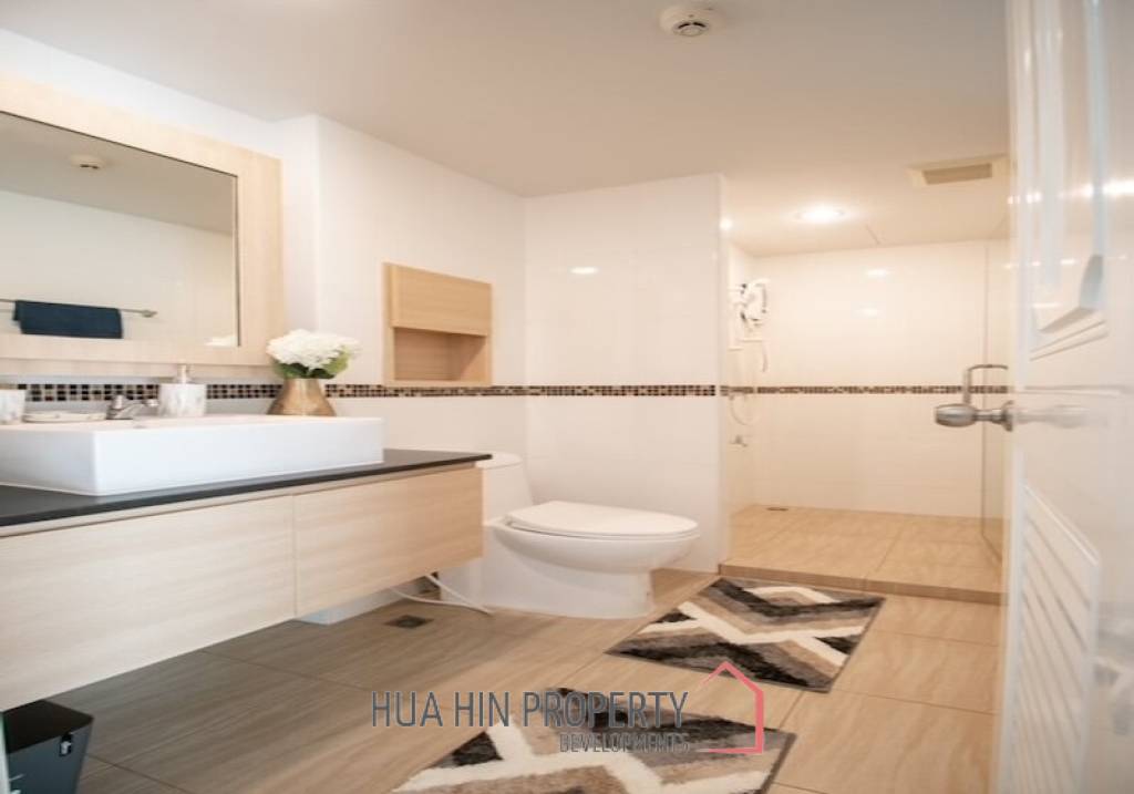 The 88 Condo: 1 bedroom condo with 1 bathroom and mountain views