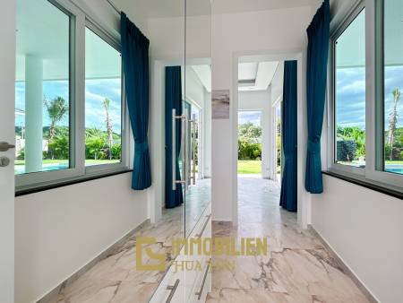 3 Bed 3 Bath 280 SQ.M Villa Palm Avenue 4