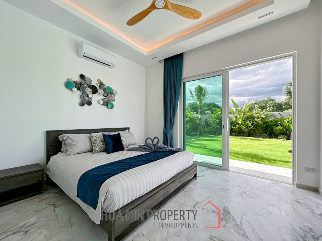 3 Bed 3 Bath 280 SQ.M Villa Palm Avenue 4