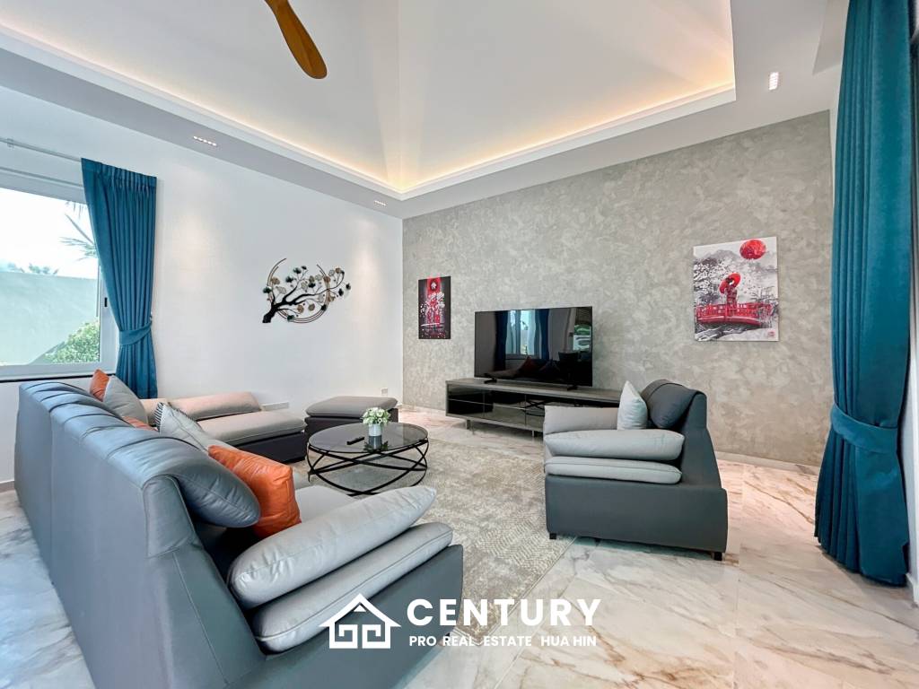 637 ตร.ม 3 เตียง 3 อาบน้ำ วิลล่า For ขาย