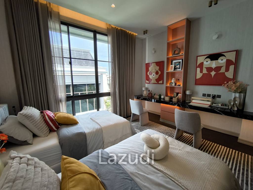 Ultra Luxury 6 Bedroom Detached House
