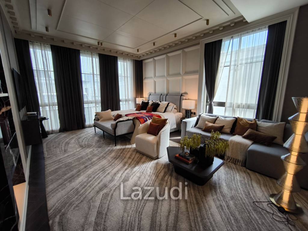 Ultra Luxury 6 Bedroom Detached House