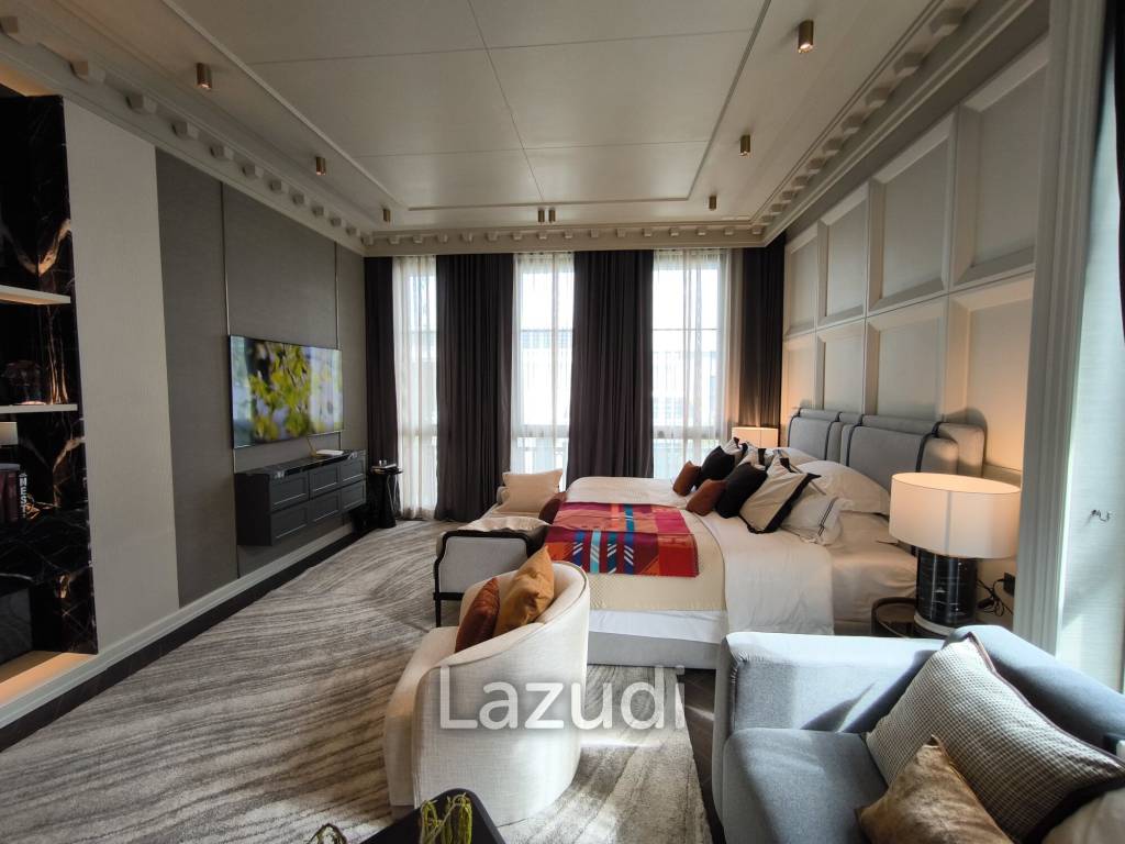 Ultra Luxury 6 Bedroom Detached House