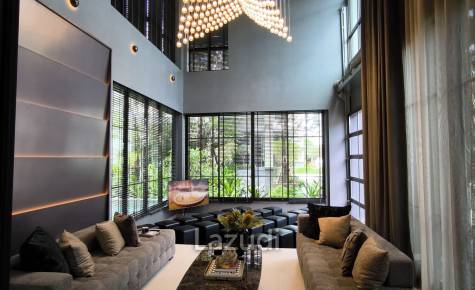 Ultra Luxury 6 Bedroom Detached House