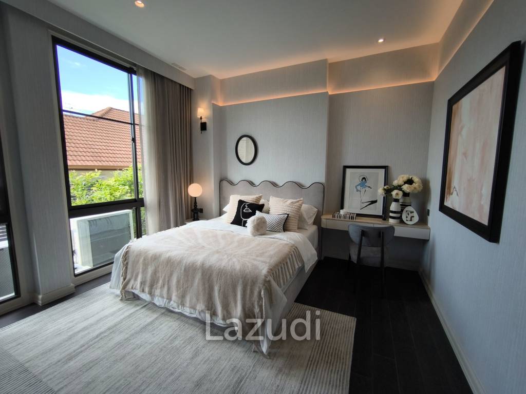 Ultra Luxury 6 Bedroom Detached House