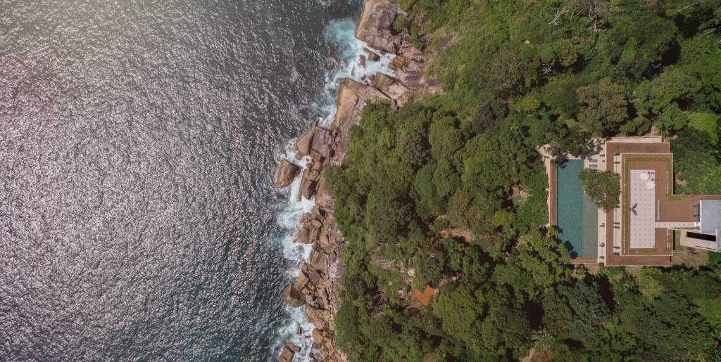 Villa Amarisa: Exquisite Clifftop Sanctuary on Millionaires Mile with Panoramic Andaman Sea Views Villa Amarisa: Exquisite Clifftop Sanctuary on Millionaires Mile with Panoramic Andaman Sea Views