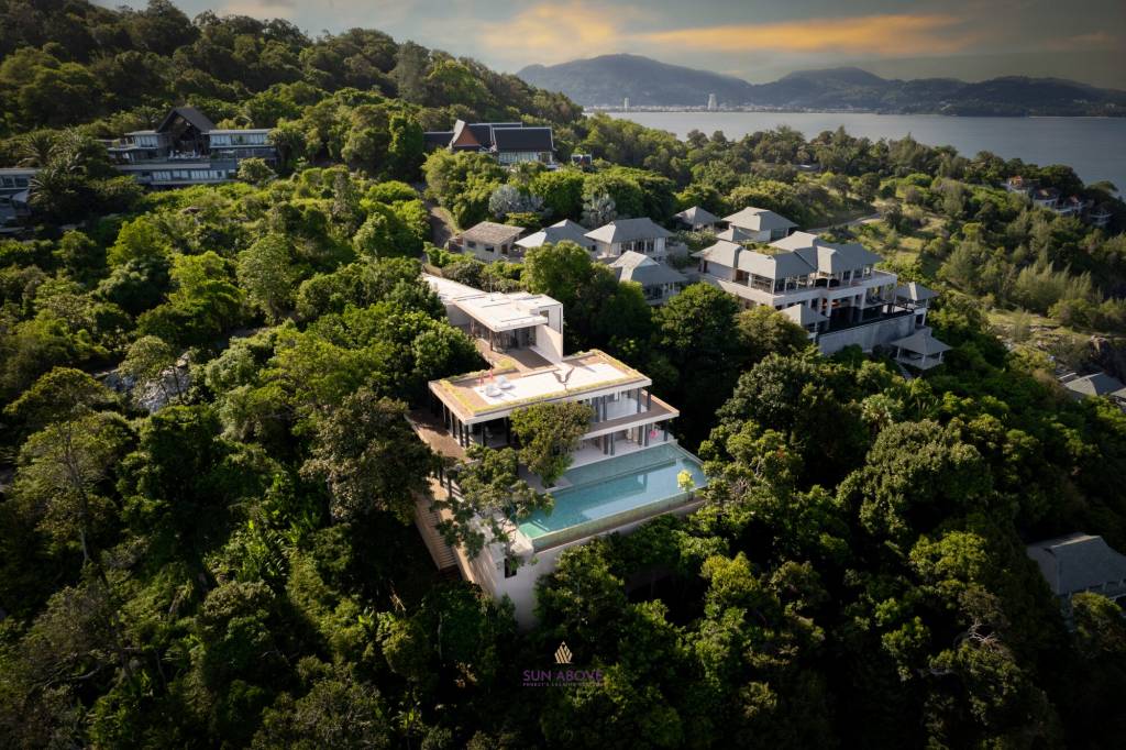 Villa Amarisa: Exquisite Clifftop Sanctuary on Millionaires Mile with Panoramic Andaman Sea Views