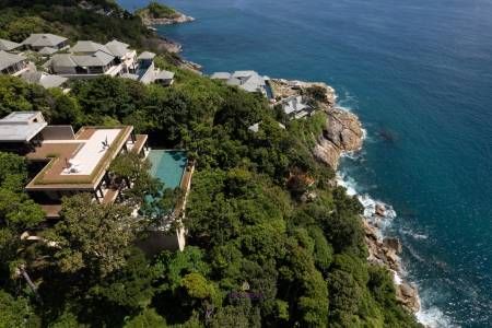 Villa Amarisa: Exquisite Clifftop Sanctuary on Millionaires Mile with Panoramic Andaman Sea Views