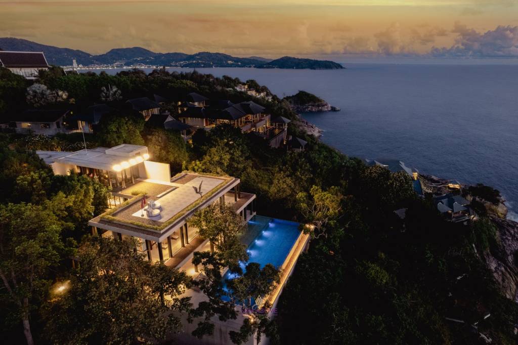 Villa Amarisa: Exquisite Clifftop Sanctuary on Millionaires Mile with Panoramic Andaman Sea Views