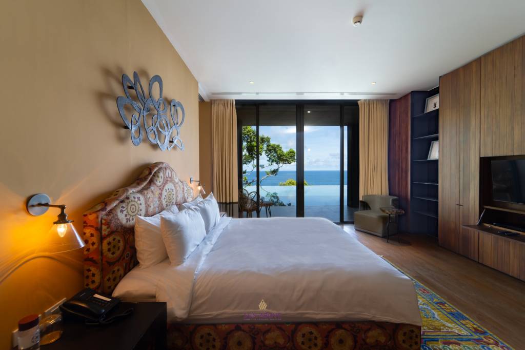 Villa Amarisa: Exquisite Clifftop Sanctuary on Millionaires Mile with Panoramic Andaman Sea Views