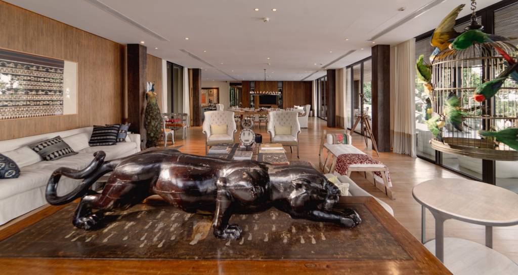 Villa Amarisa: Exquisite Clifftop Sanctuary on Millionaires Mile with Panoramic Andaman Sea Views Villa Amarisa: Exquisite Clifftop Sanctuary on Millionaires Mile with Panoramic Andaman Sea Views