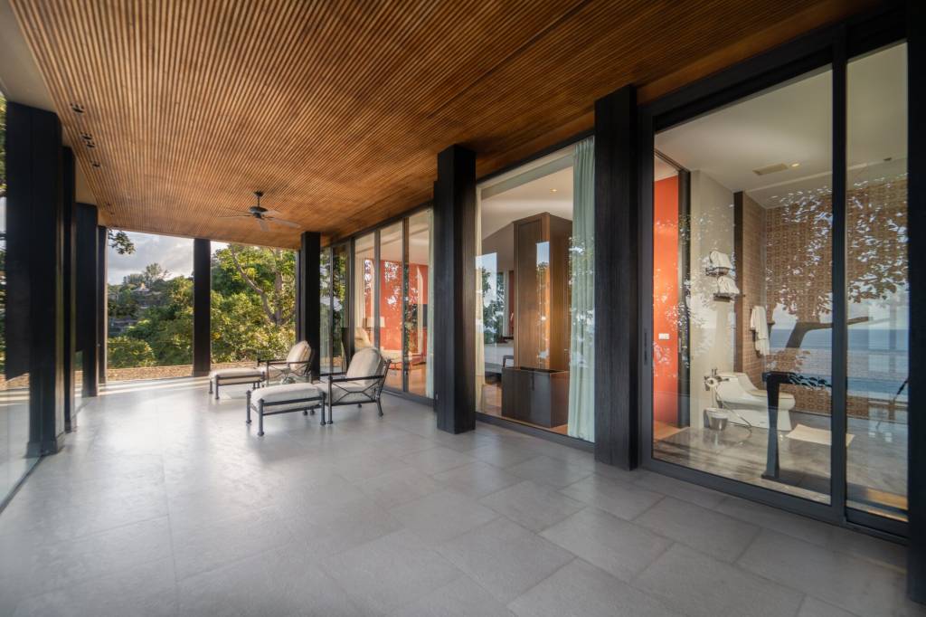Villa Amarisa: Exquisite Clifftop Sanctuary on Millionaires Mile with Panoramic Andaman Sea Views Villa Amarisa: Exquisite Clifftop Sanctuary on Millionaires Mile with Panoramic Andaman Sea Views