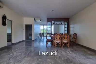 3 Beds 2 Baths 156 SQ.M. Jomtien Yacht Club 1