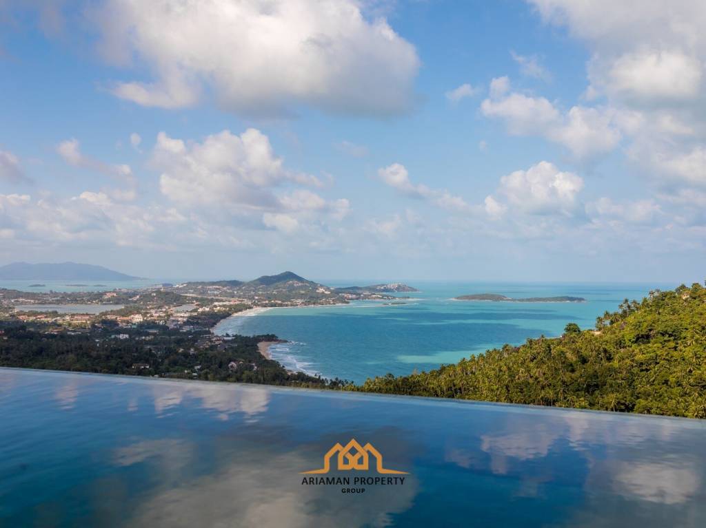 Ultra Luxury Seaview 3-Bedroom Villa in Chaweng Noi.