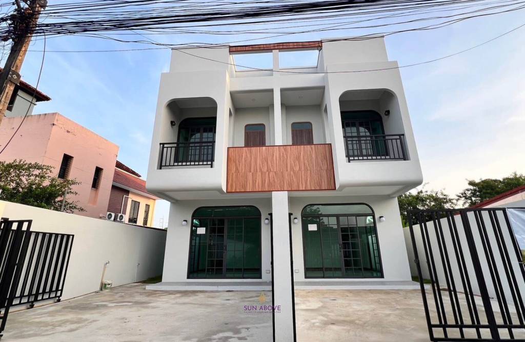 Affordable Modern Detached Home in Chalong Phuket