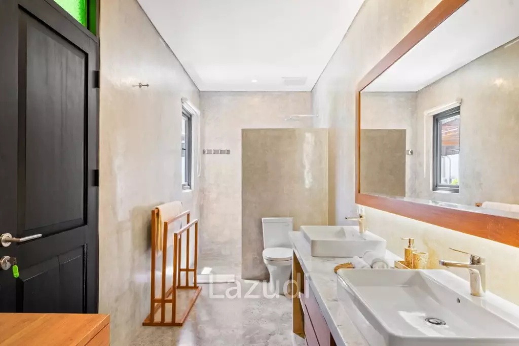 Stunning 5 Bedroom Villa in Prime Berawa – Great Investment Opportunity with Two Retail Shops