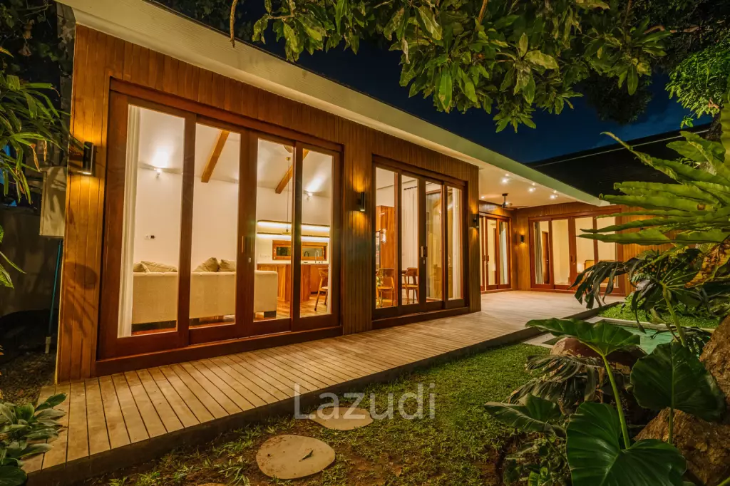 Luxury Bali Villa with Merbau Wood Finishes for Sale in Sanur
