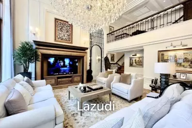 4 Bed 4 Bath 864 SQ.M Casa Ekkamai 28