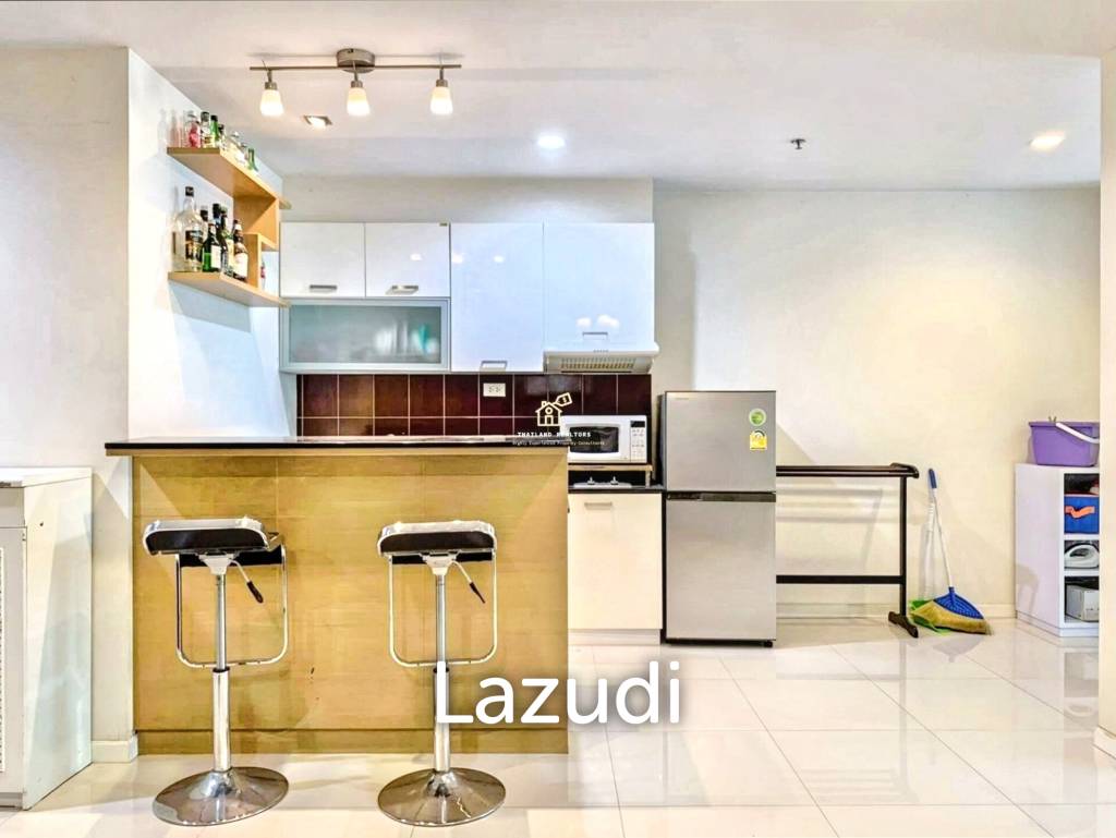 1 Bed 1 Bath 57 SQ.M Sukhumvit Living Town