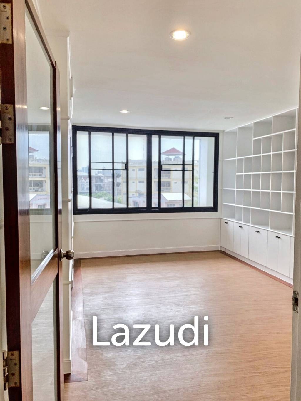 4 Bed 3 Bath Townhouse at Home Place Village