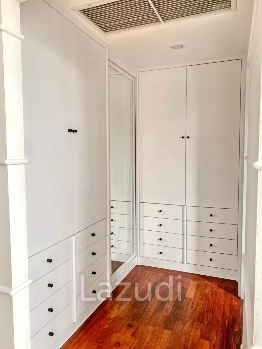 4 Bed 3 Bath Townhouse at Home Place Village