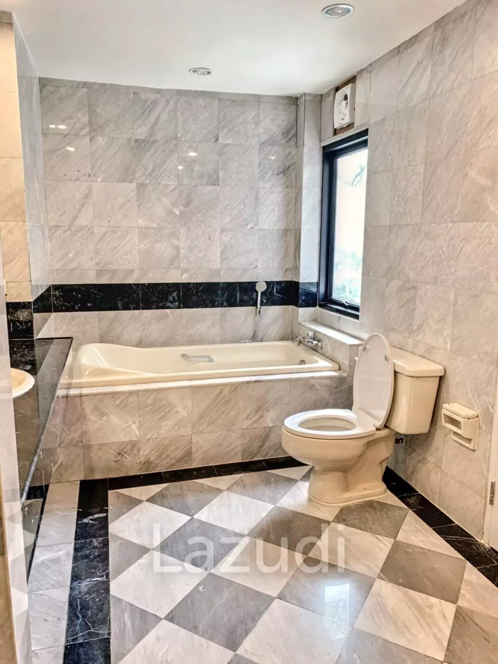 4 Bed 3 Bath Townhouse at Home Place Village