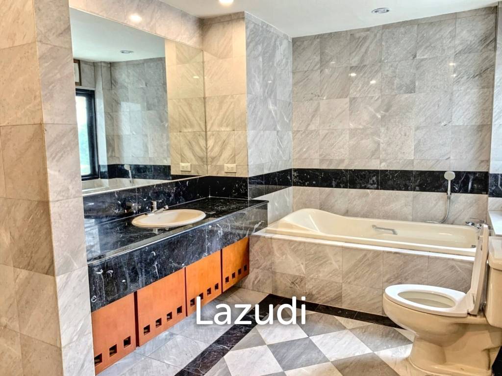 4 Bed 3 Bath Townhouse at Home Place Village