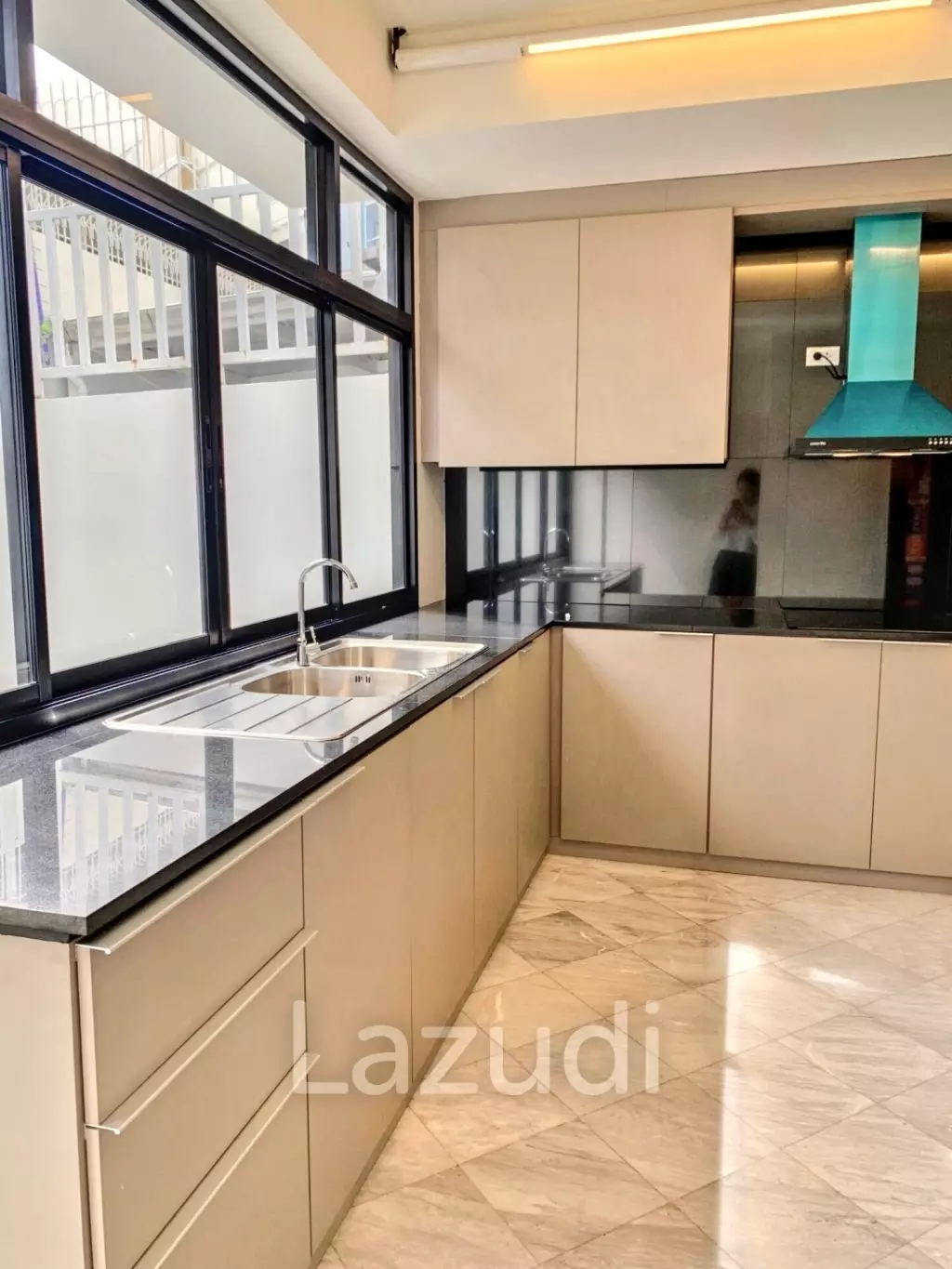 4 Bed 3 Bath Townhouse at Home Place Village