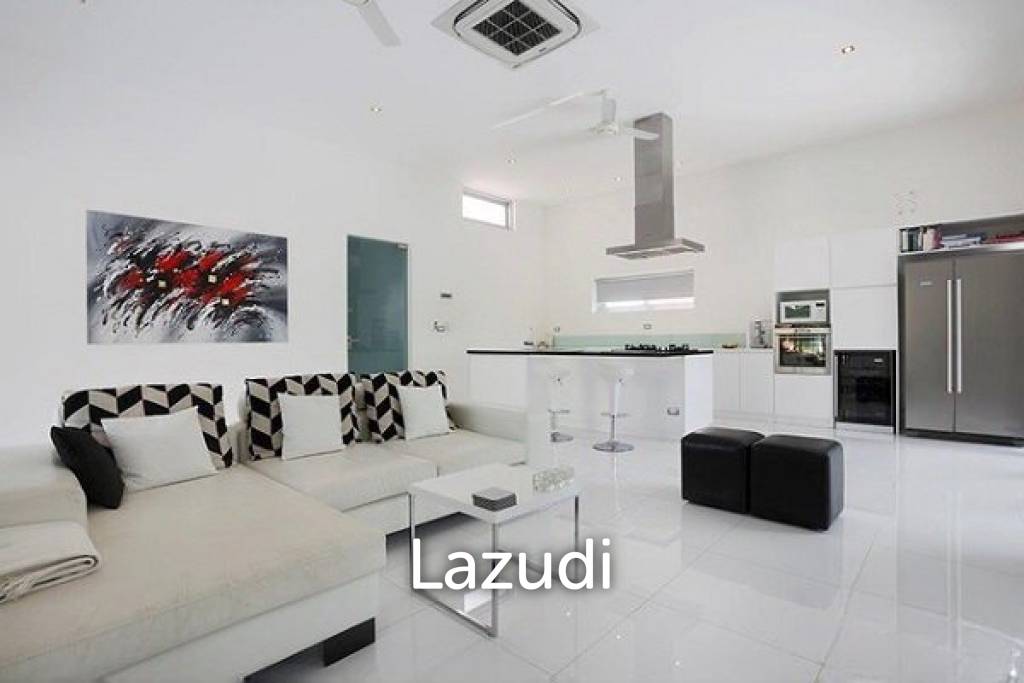 Modern 2-Story Villa with Pool in Hua Hin