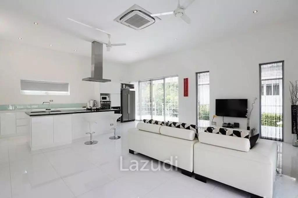 Modern 2-Story Villa with Pool in Hua Hin