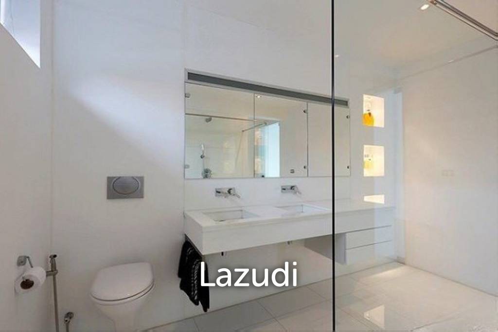 Modern 2-Story Villa with Pool in Hua Hin