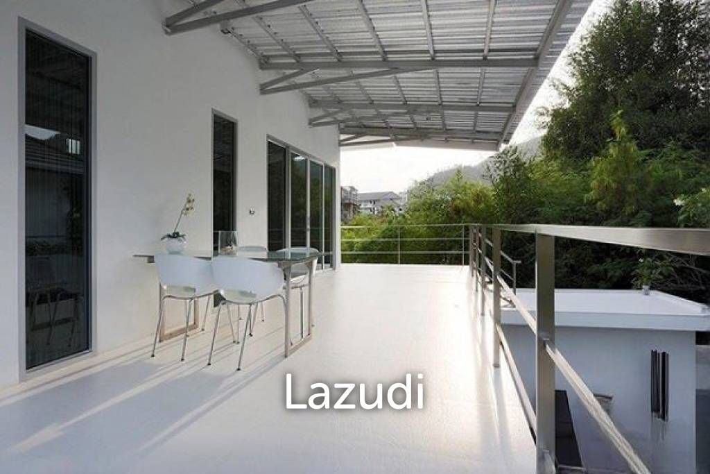 Modern 2-Story Villa with Pool in Hua Hin