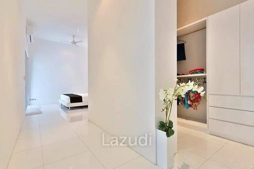 Modern 2-Story Villa with Pool in Hua Hin