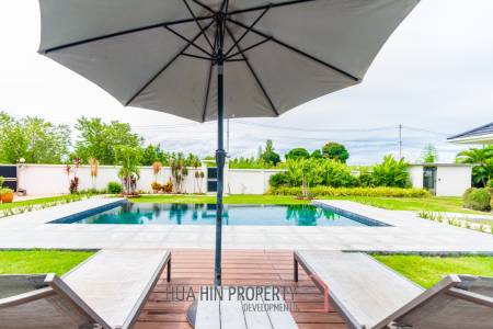 Luxury Independent 5 Bed Pool Villa in Thap Tai