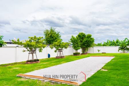 Luxury Independent 5 Bed Pool Villa in Thap Tai