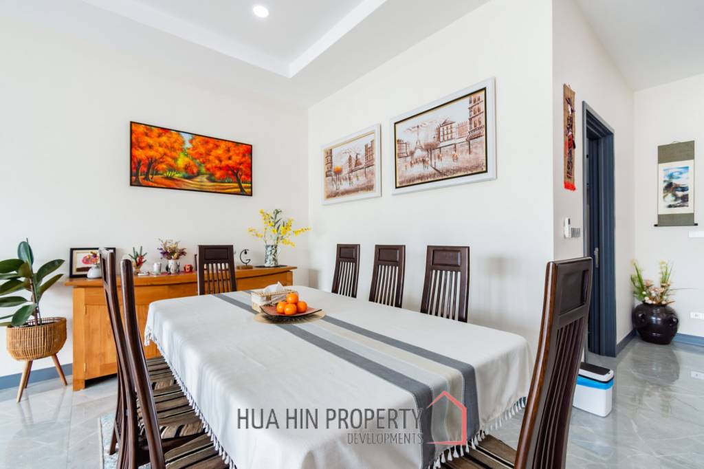 Luxury Independent 5 Bed Pool Villa in Thap Tai