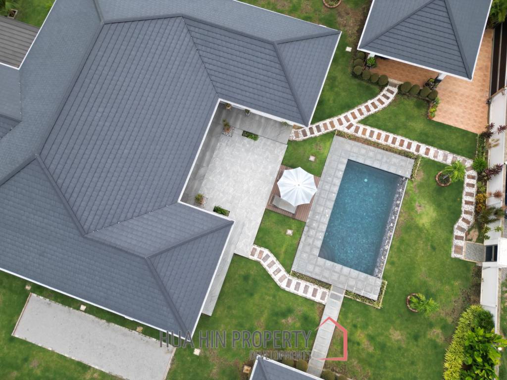 Luxury Independent 5 Bed Pool Villa in Thap Tai