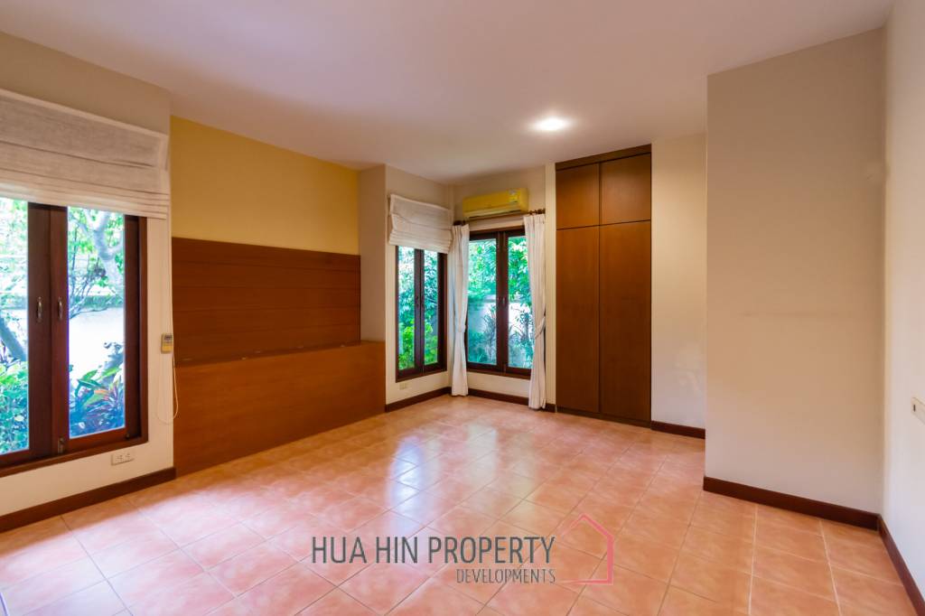 BLU MARINE HUA HIN RESORT : Great Value 3 Bed Pool Villa near town