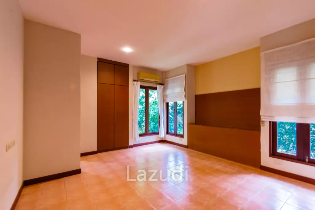 BLU MARINE HUA HIN RESORT : Great Value 3 Bed Pool Villa near town