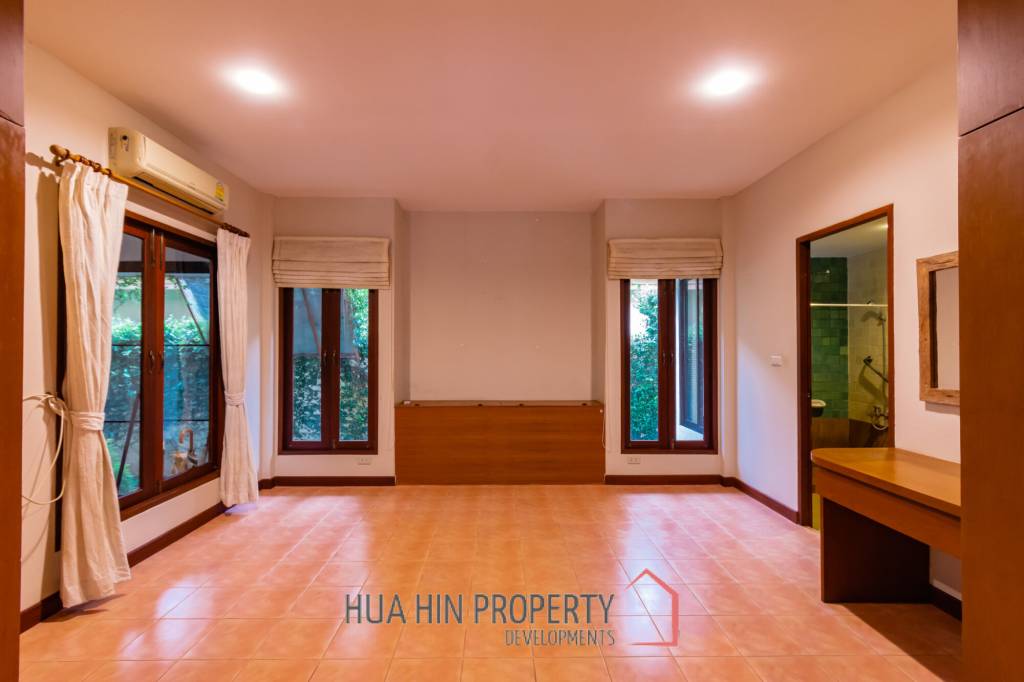 BLU MARINE HUA HIN RESORT : Great Value 3 Bed Pool Villa near town