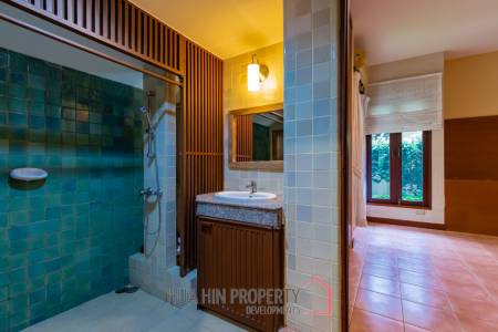 BLU MARINE HUA HIN RESORT : Great Value 3 Bed Pool Villa near town