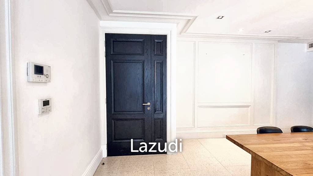 3 Bedrooms 3 Bathrooms 386 SQ.M Baan Lux Sathon