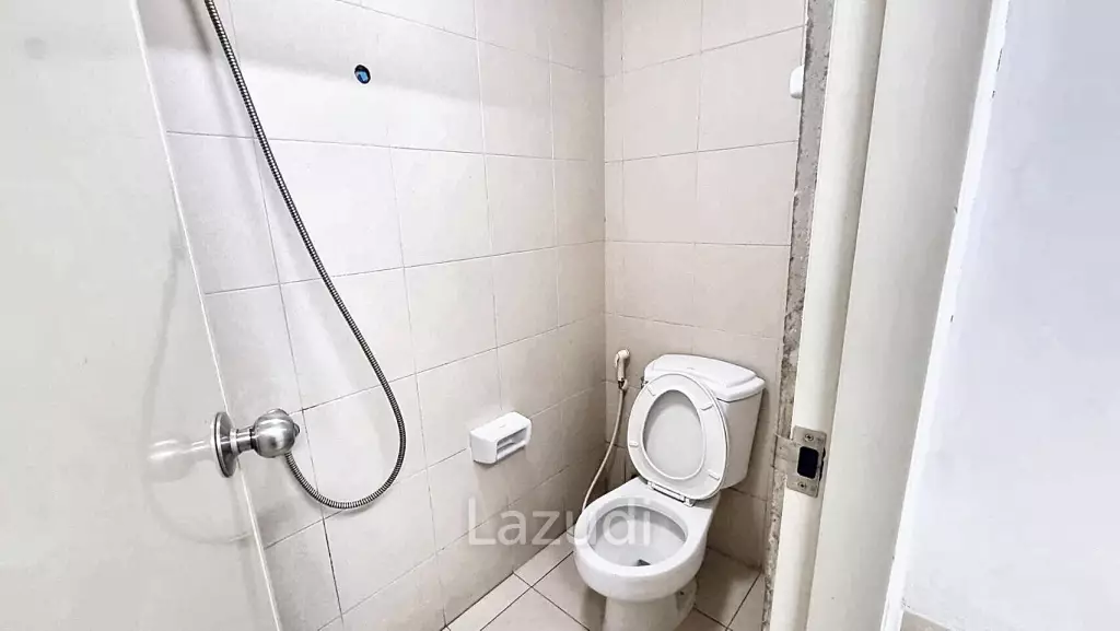 3 Bedrooms 3 Bathrooms 386 SQ.M Baan Lux Sathon