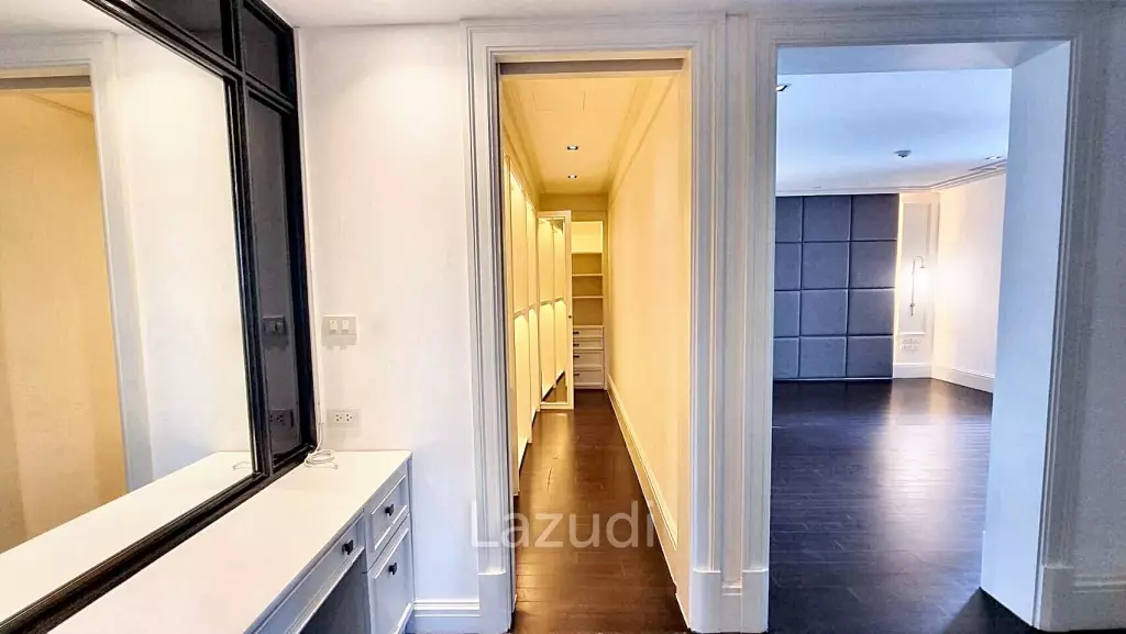 3 Bedrooms 3 Bathrooms 386 SQ.M Baan Lux Sathon